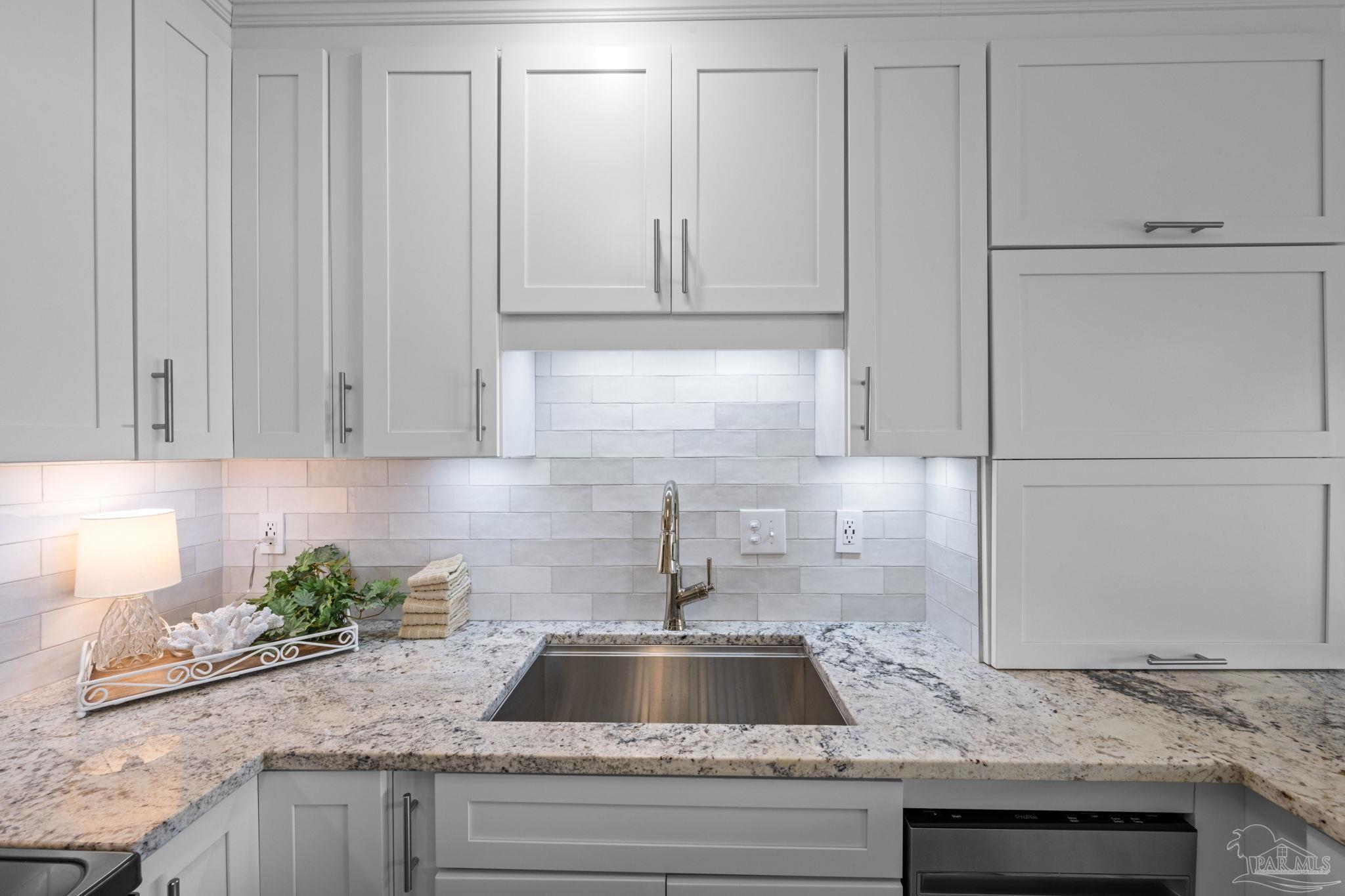 13351 Johnson Beach Road, Unit 311E Pensacola, FL 32507 - Photo 8 of 43