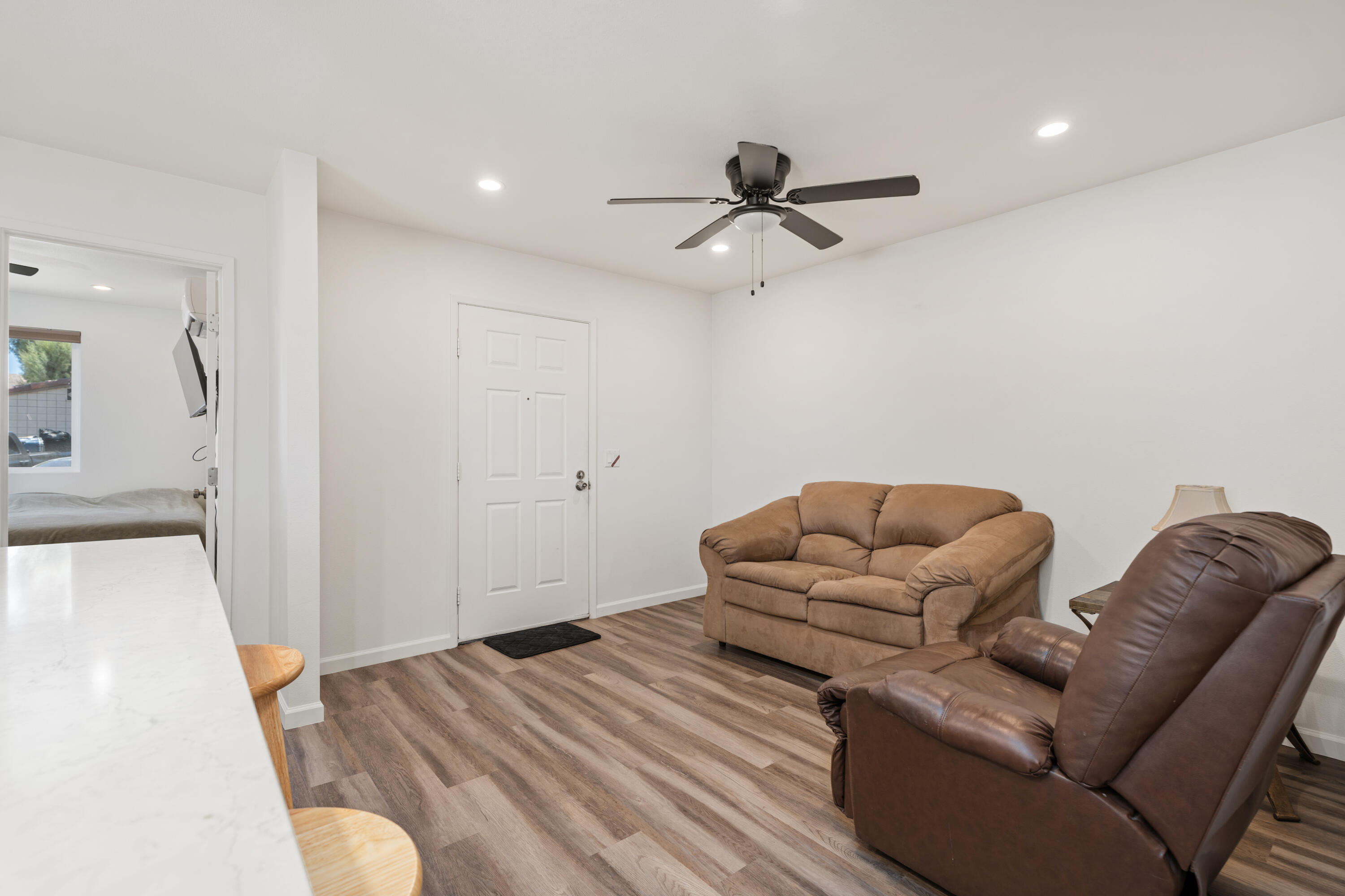 17300 Corkill Road, Unit 179 Desert Hot Springs, CA 92241 - Photo 13 of 36 11_12140390_189913_189913-EI-111