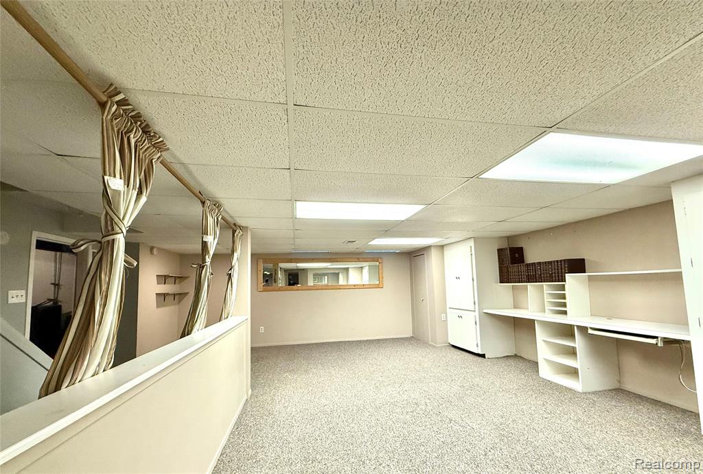 2033 Avonstoke Road Rochester Hills, MI 48307 - Photo 17 of 27