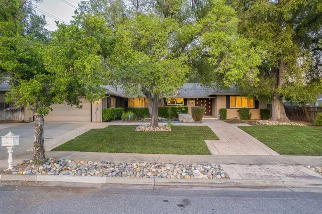 $3,995,888 | 13010 Glen Brae Drive, Saratoga, CA 95070