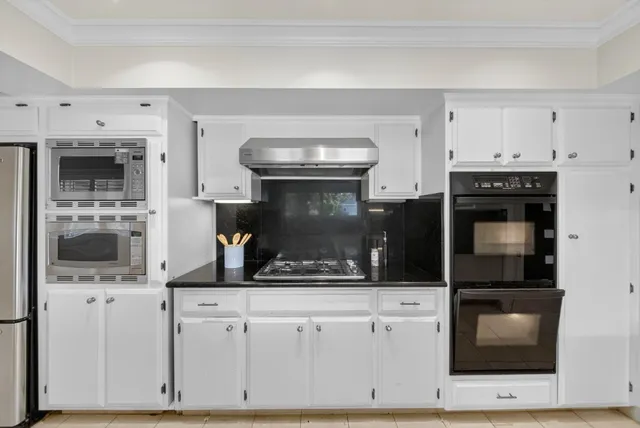 $3,995,888 | 13010 Glen Brae Drive, Saratoga, CA 95070