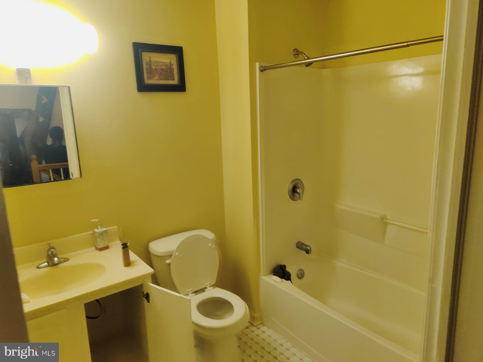 1290 South Merrimac Road Camden, NJ 08104 - Photo 3 of 6