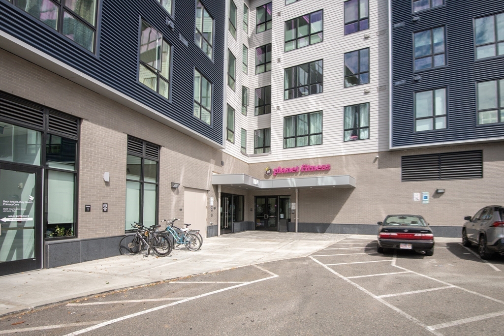 3531 Washington Street, Unit 316 Boston, MA 02130 - Photo 36 of 40 a building view