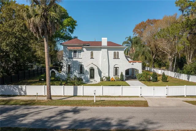 $550,000 | 409 21st Street Southwest, Winter Haven, FL 33880