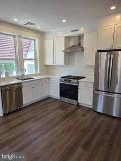 $3,000 | 1049 West Lancaster Avenue, Unit 2, Bryn Mawr, PA 19010