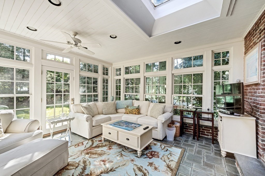 32 Pickwick Road Newton, MA 02465 - Photo 13 of 34