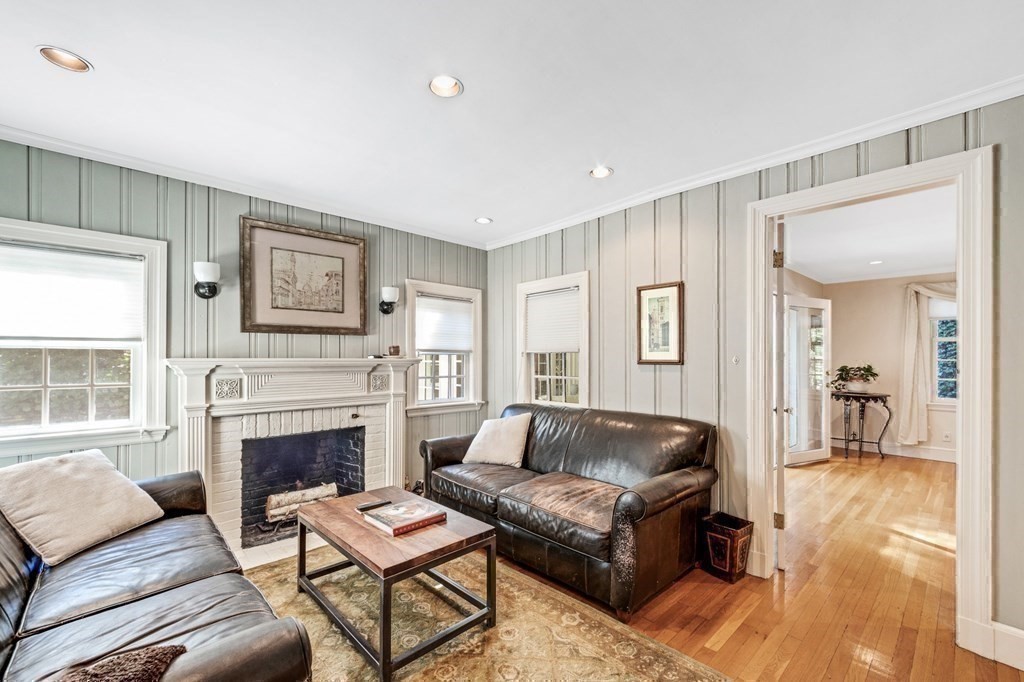 32 Pickwick Road Newton, MA 02465 - Photo 15 of 34