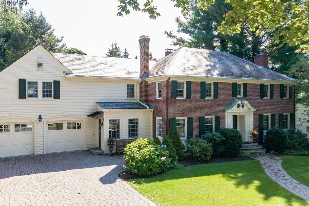 32 Pickwick Road Newton, MA 02465 - Photo 2 of 34