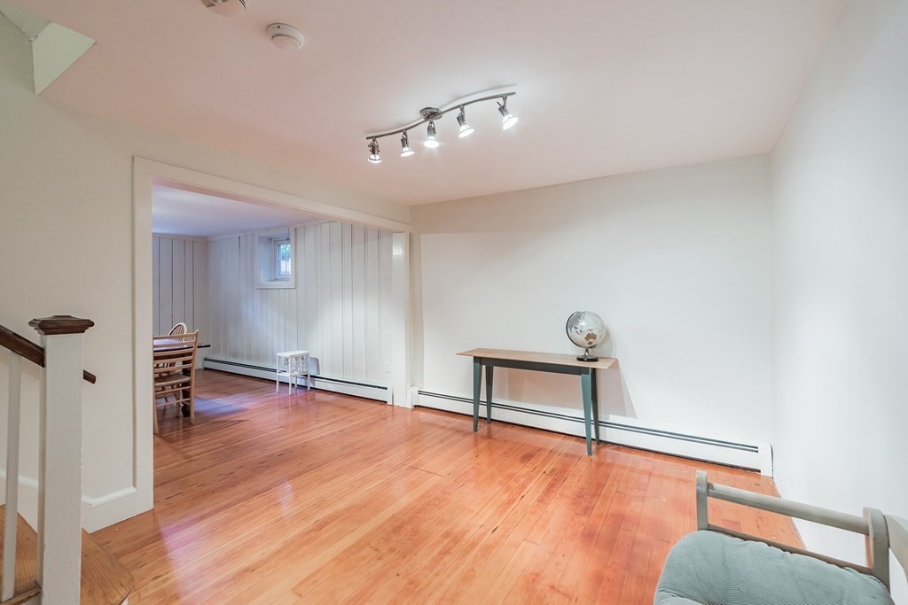 32 Pickwick Road Newton, MA 02465 - Photo 25 of 34