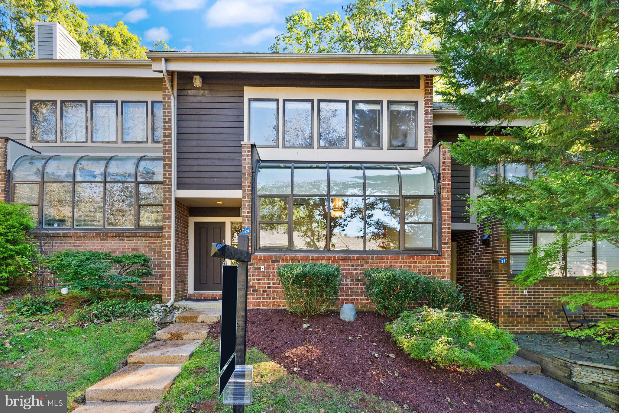 11029 Thrush Ridge Road Reston, VA 20191 - Photo 5 of 51