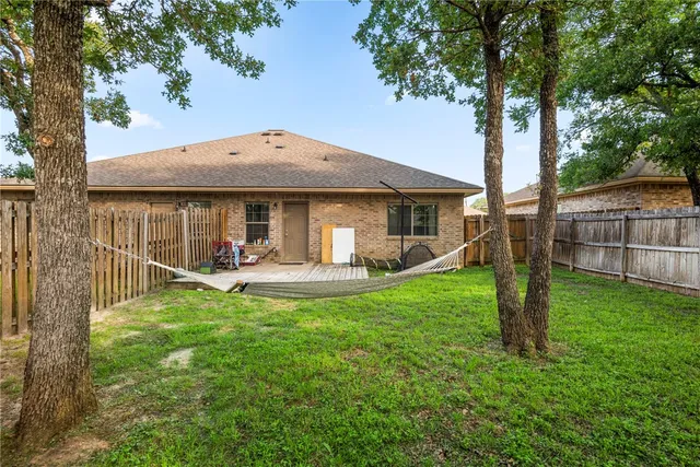 $1,800 | 4451 Reveille Road, College Station, TX 77845