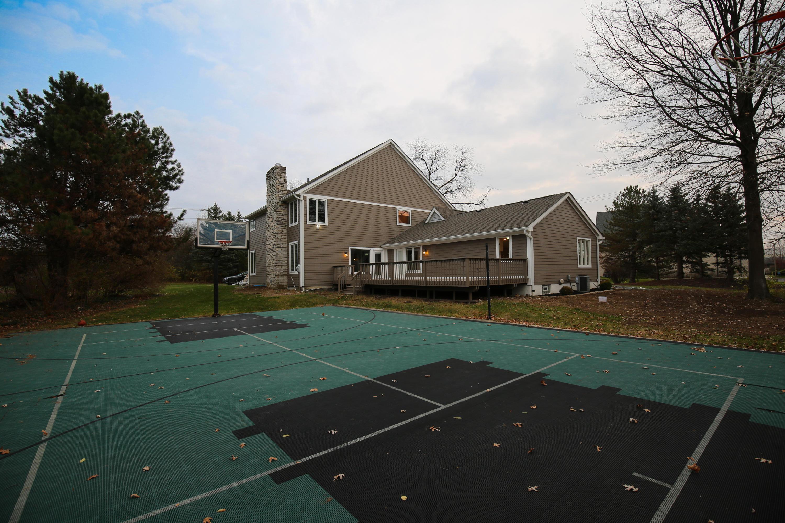 1850 McCoy Road Columbus, OH 43220 - Photo 12 of 54 Gallery Image 12