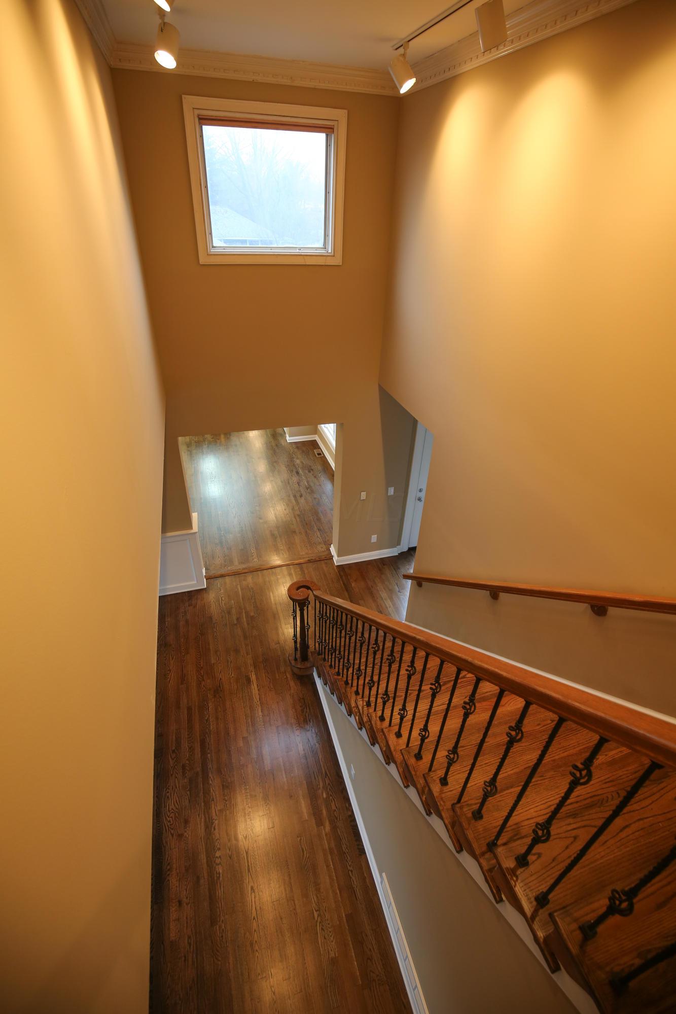 1850 McCoy Road Columbus, OH 43220 - Photo 15 of 54 Gallery Image 15