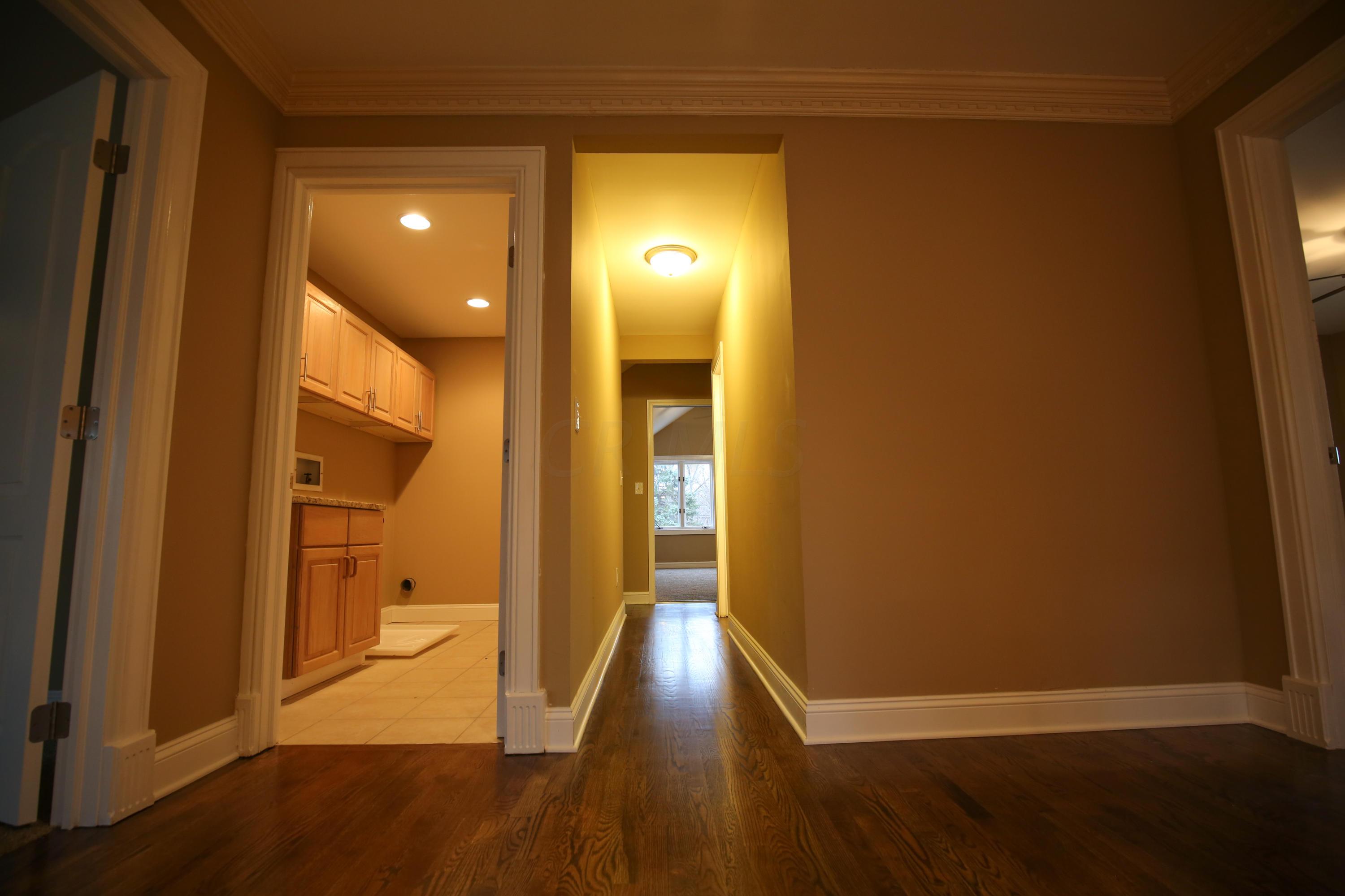 1850 McCoy Road Columbus, OH 43220 - Photo 18 of 54 Gallery Image 18