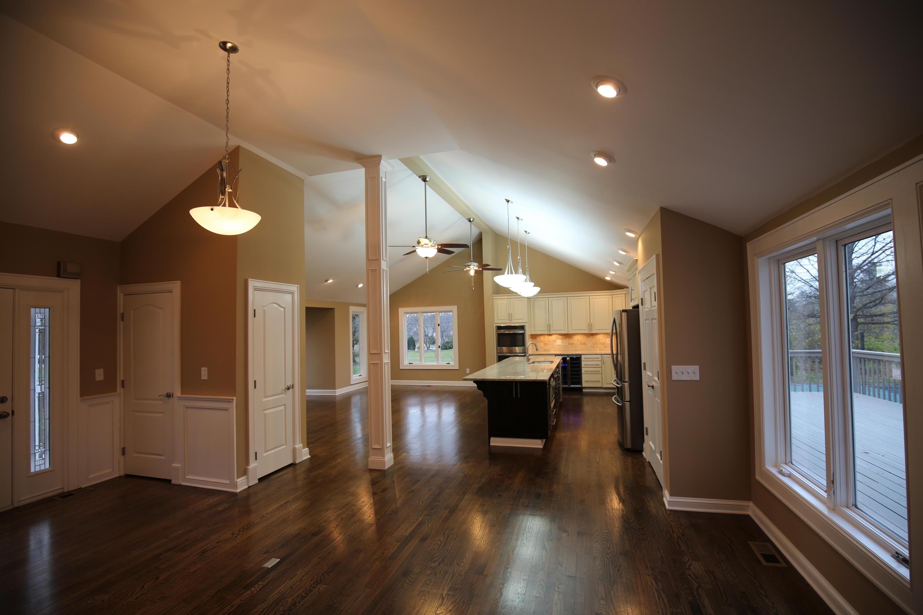 1850 McCoy Road Columbus, OH 43220 - Photo 2 of 54 Gallery Image 2