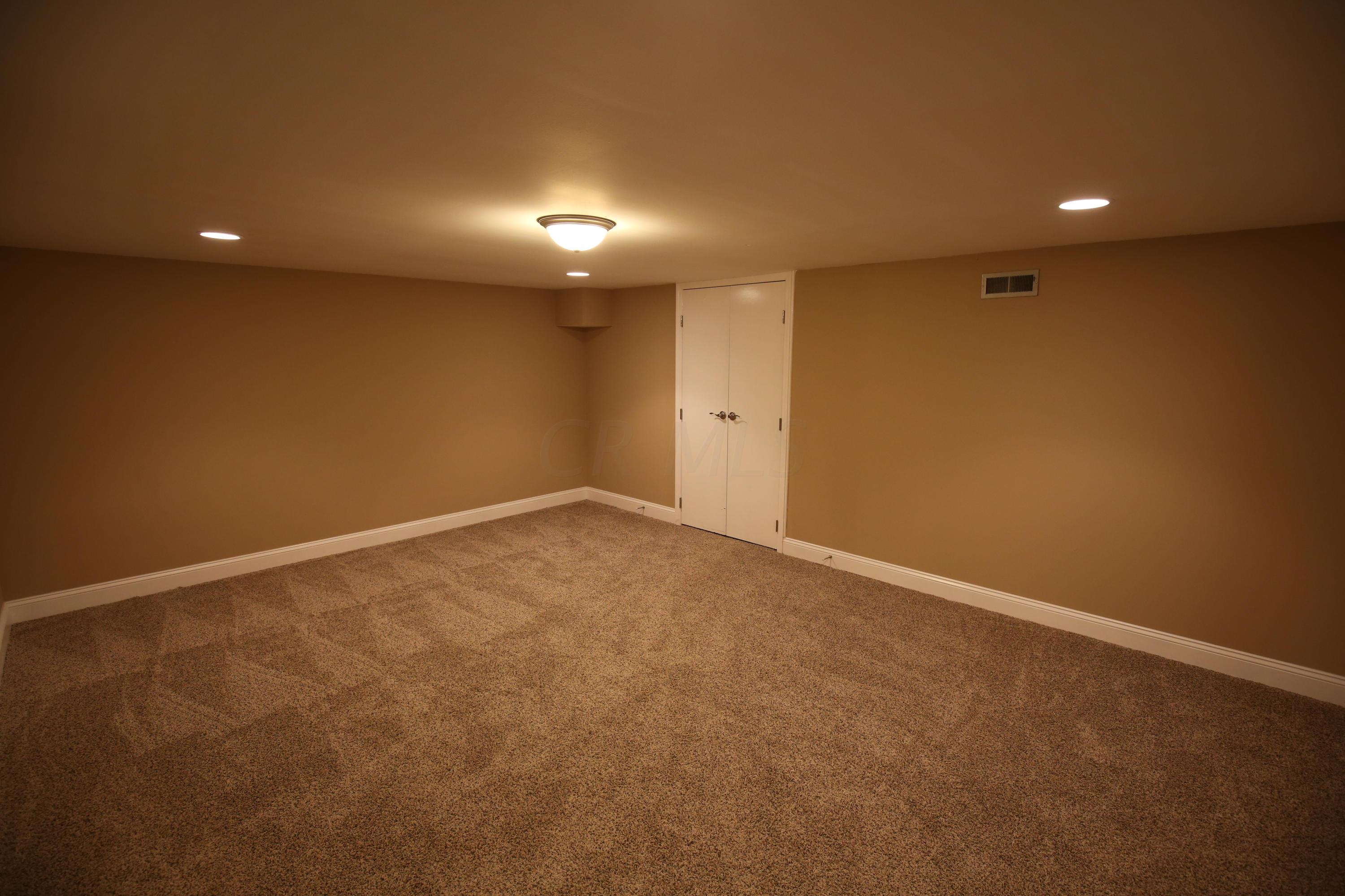 1850 McCoy Road Columbus, OH 43220 - Photo 47 of 54 Gallery Image 47