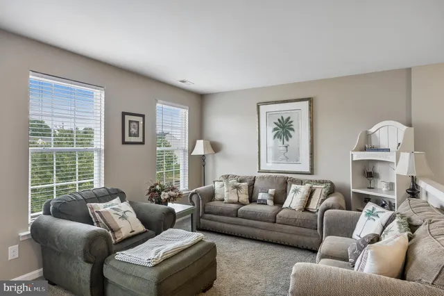 $665,000 | 400 Szypulski Lane, Florence, NJ 08518