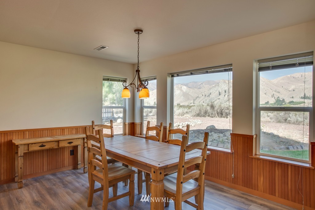 375 Lake Front Road Orondo, WA 98843 - Photo 9 of 24 Gallery Image 9