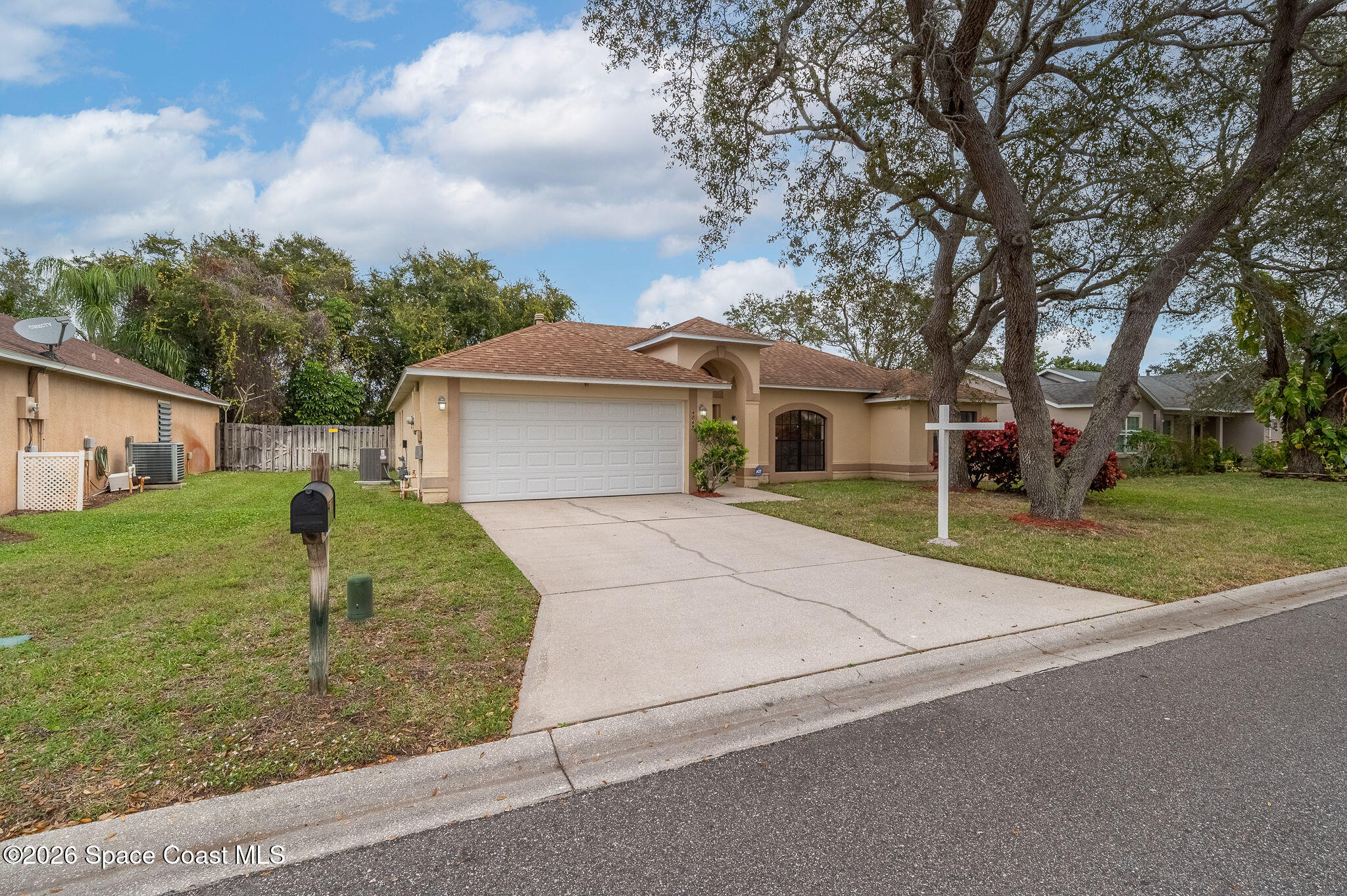 4845 Riverside Road Melbourne, FL 32935 - Photo 5 of 63 JCZ_5772-HDR-Edit