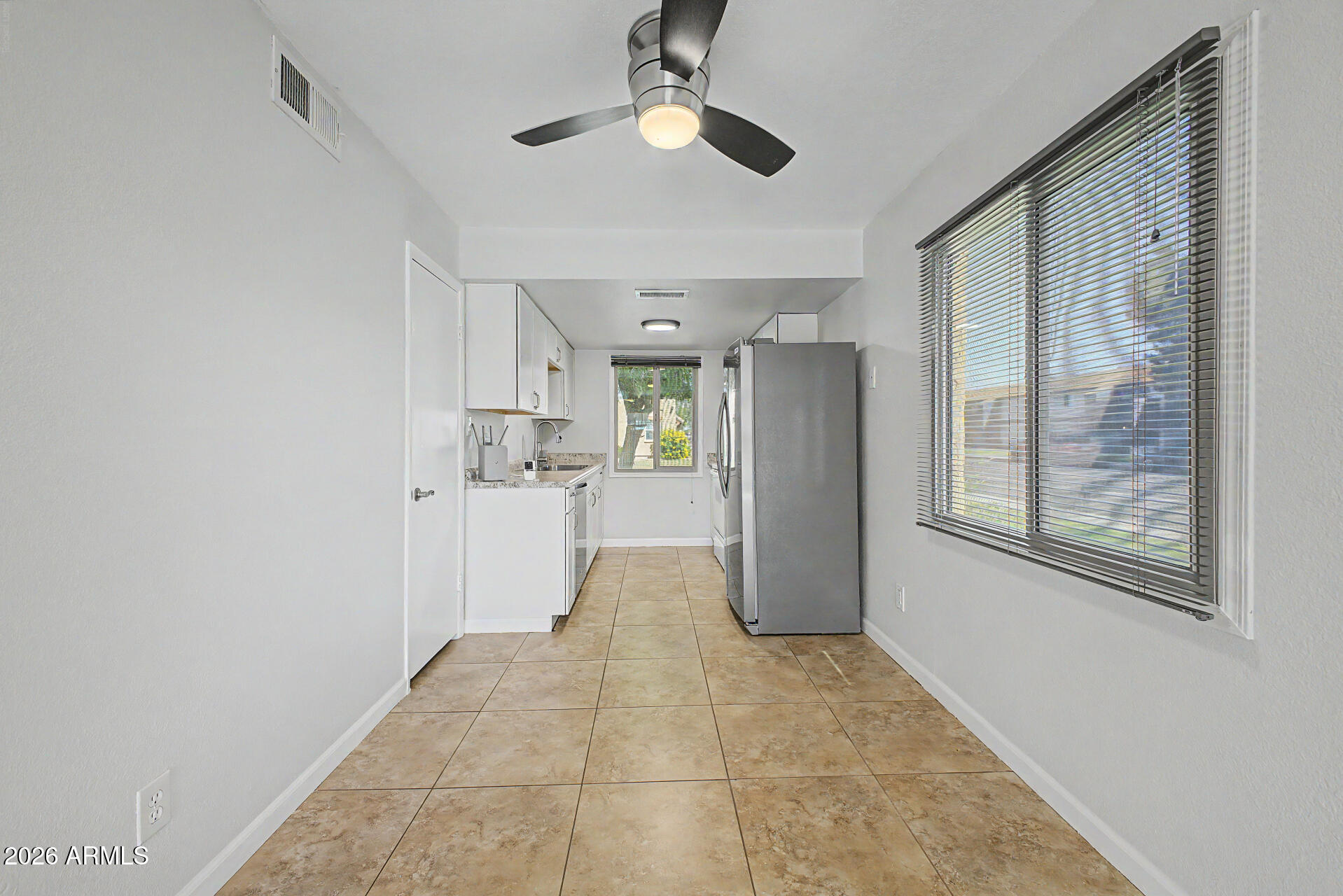 948 South Alma School Road, Unit 79 Mesa, AZ 85210 - Photo 11 of 32 10 - Alma