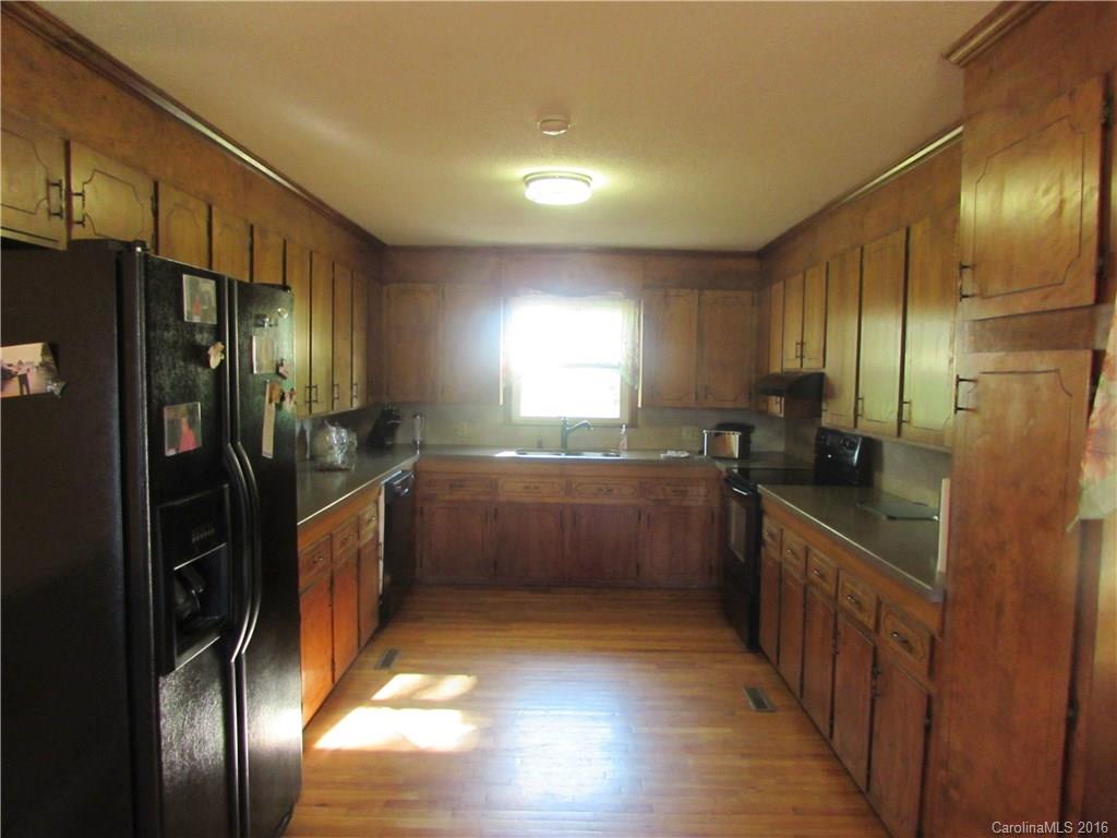 1874 Scenic View Road Hickory Grove, SC 29717 - Photo 4 of 21