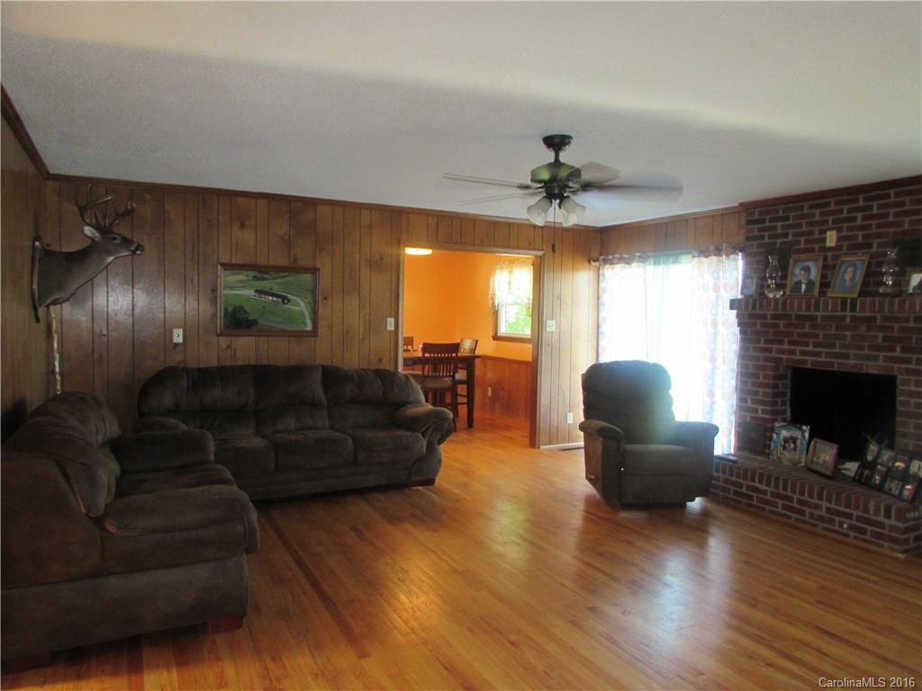 1874 Scenic View Road Hickory Grove, SC 29717 - Photo 9 of 21