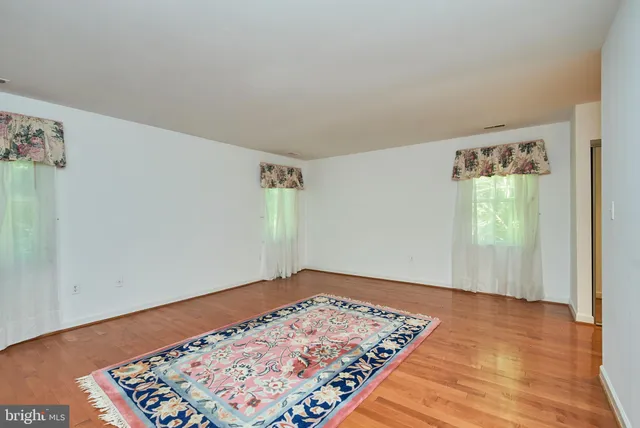 $6,000 | 2 Royal Dominion Court, Bethesda, MD 20817