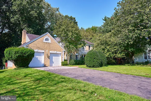 $6,000 | 2 Royal Dominion Court, Bethesda, MD 20817