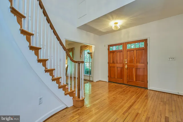 $6,000 | 2 Royal Dominion Court, Bethesda, MD 20817