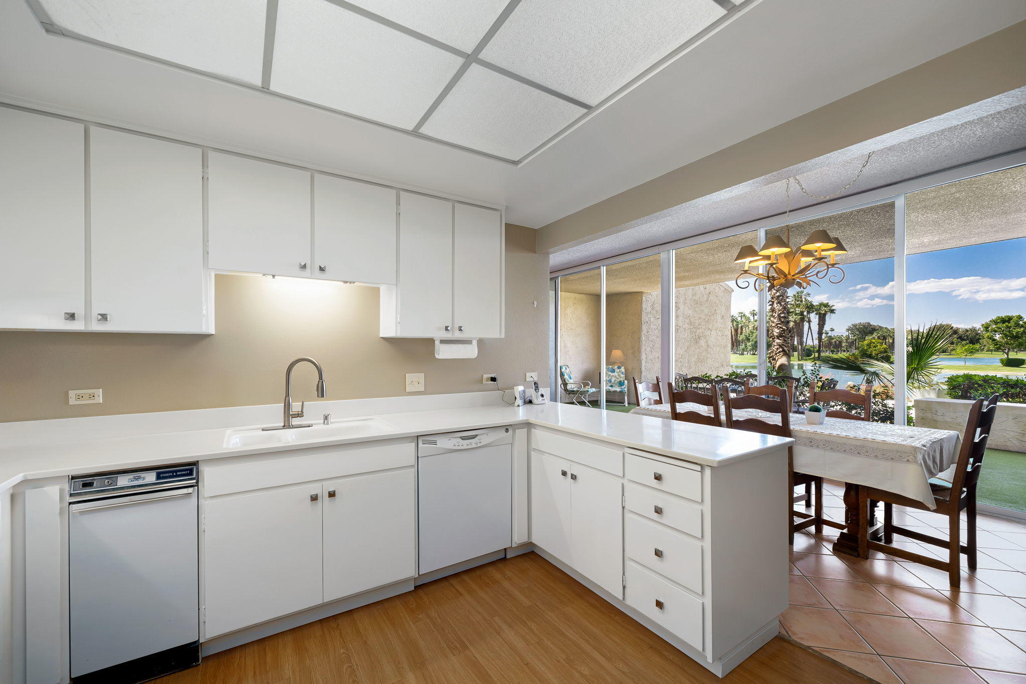 899 Island Drive, Unit 110 Rancho Mirage, CA 92270 - Photo 16 of 34 15-web-or-mls-DMIsland8991100521_015
