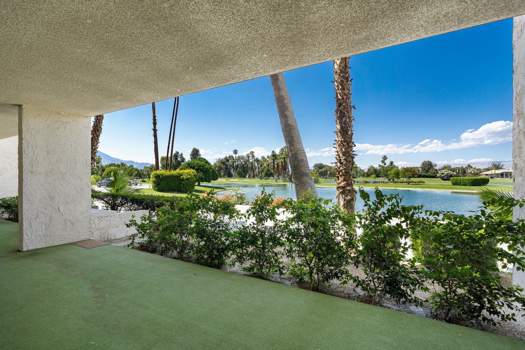 899 Island Drive, Unit 110 Rancho Mirage, CA 92270 - Photo 19 of 34 19-web-or-mls-DMIsland8991100521_019