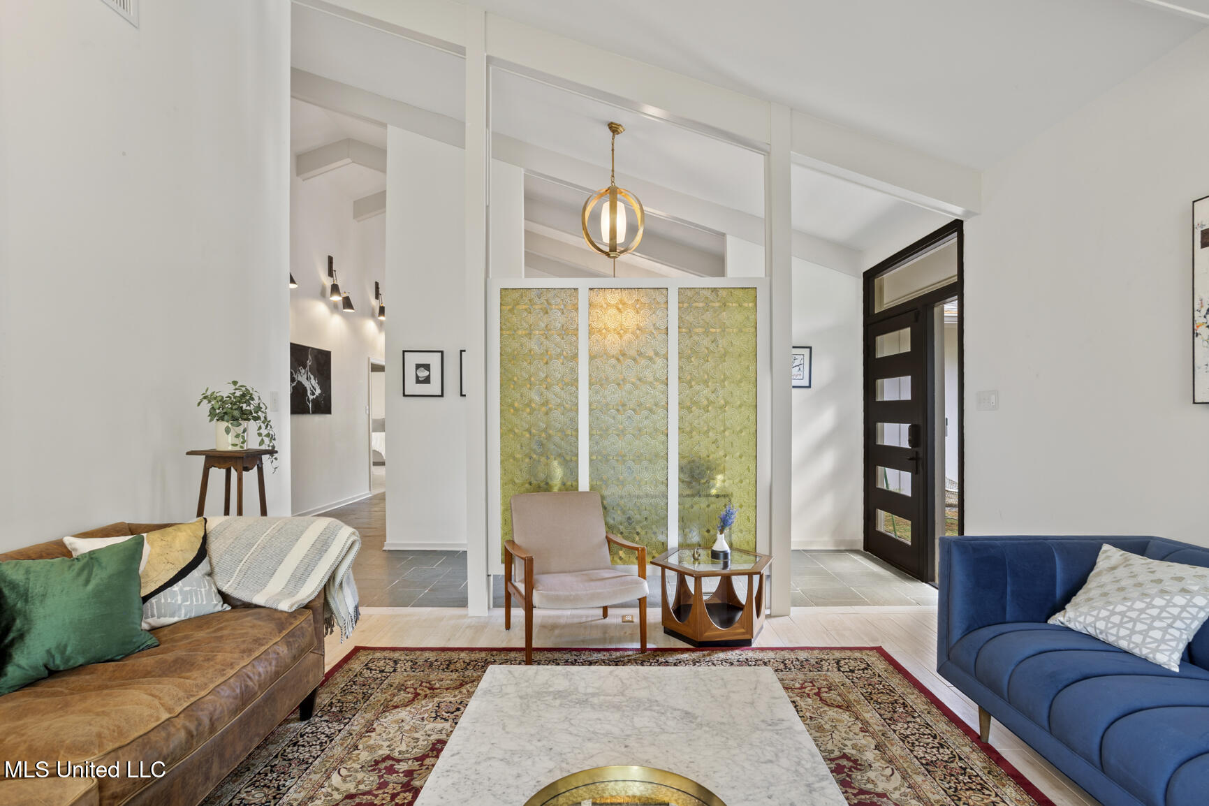 2436 Hideaway Place Jackson, MS 39211 - Photo 13 of 49 2436 Hideaway-17