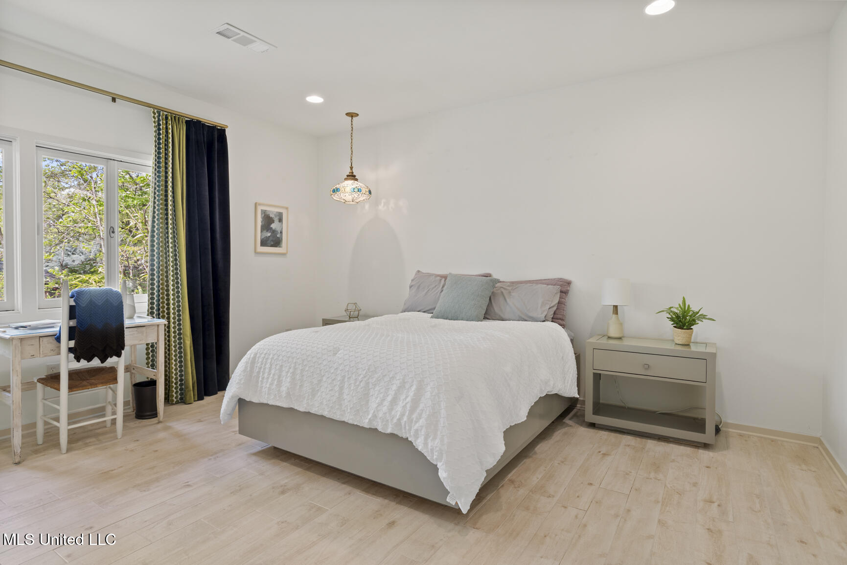 2436 Hideaway Place Jackson, MS 39211 - Photo 38 of 49 2436 Hideaway-33