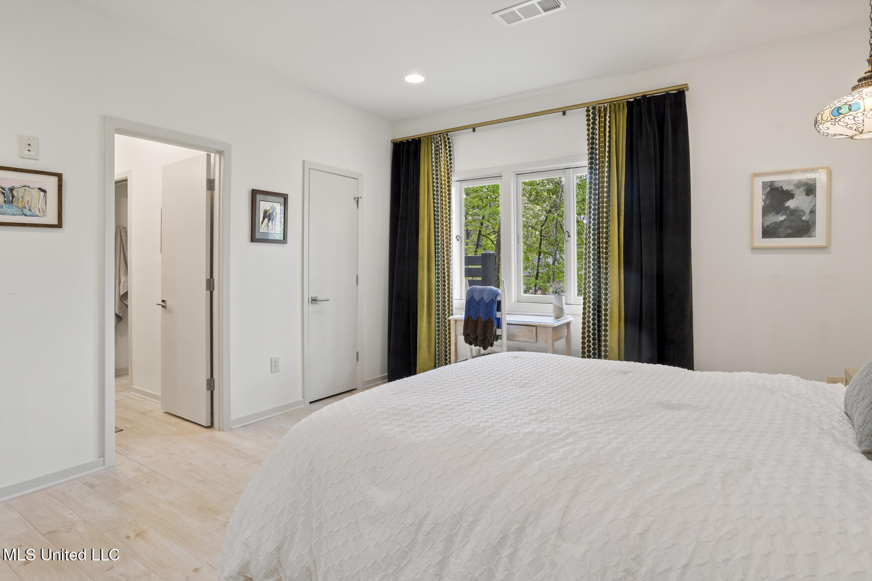 2436 Hideaway Place Jackson, MS 39211 - Photo 39 of 49 2436 Hideaway-34