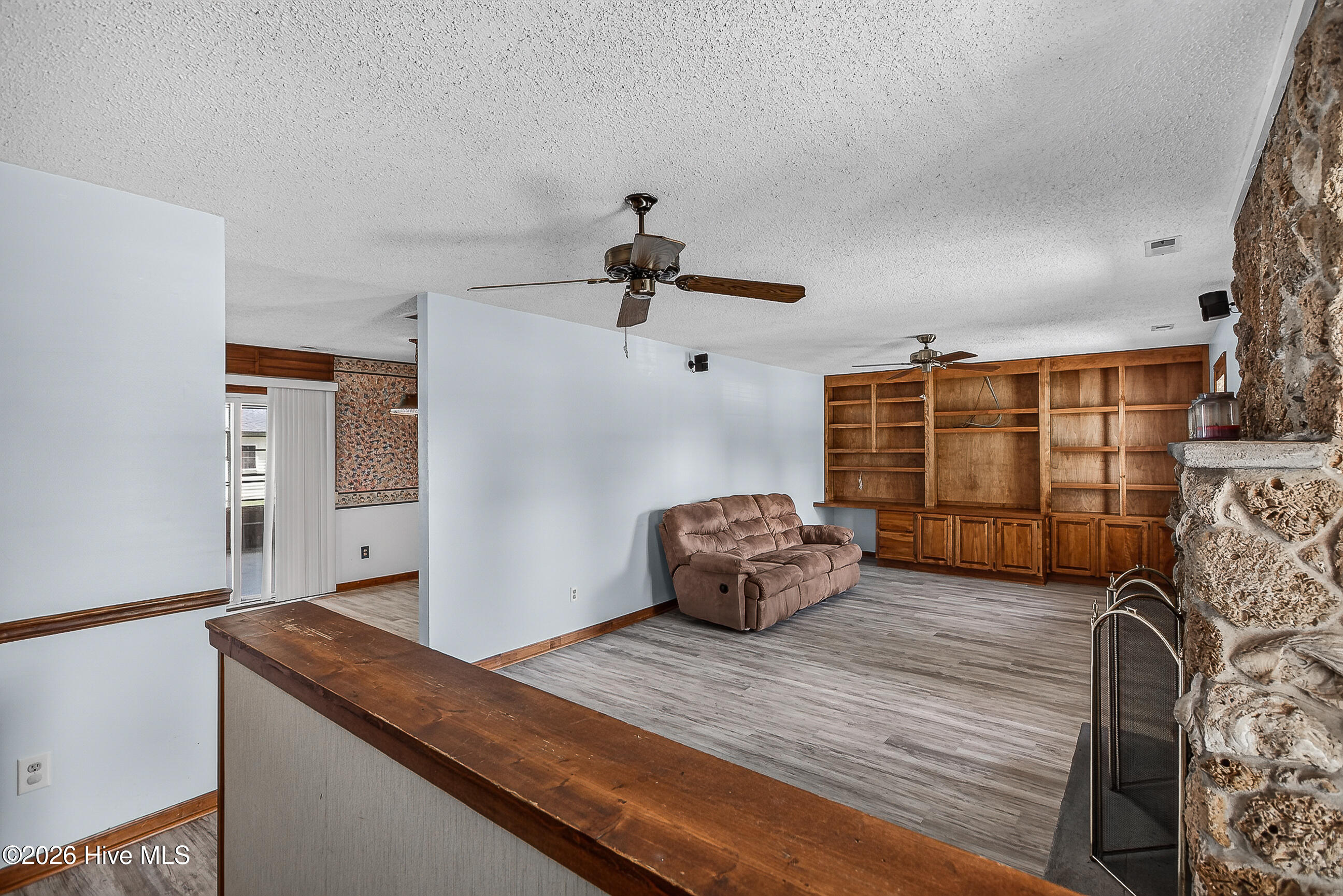 282 Riggs Road Hubert, NC 28539 - Photo 4 of 44 Gallery Image 4