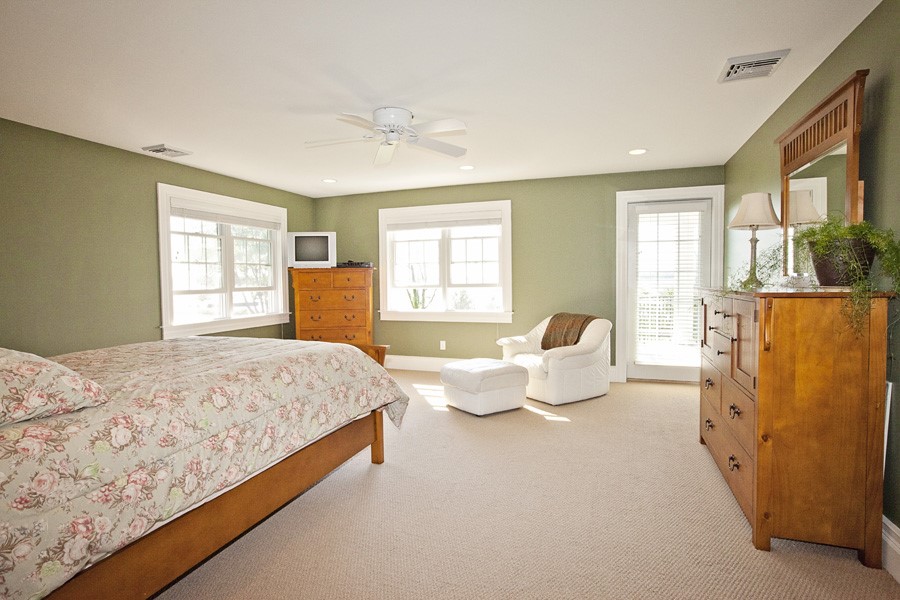 137 Ferry Road Bristol, RI 02809 - Photo 16 of 22