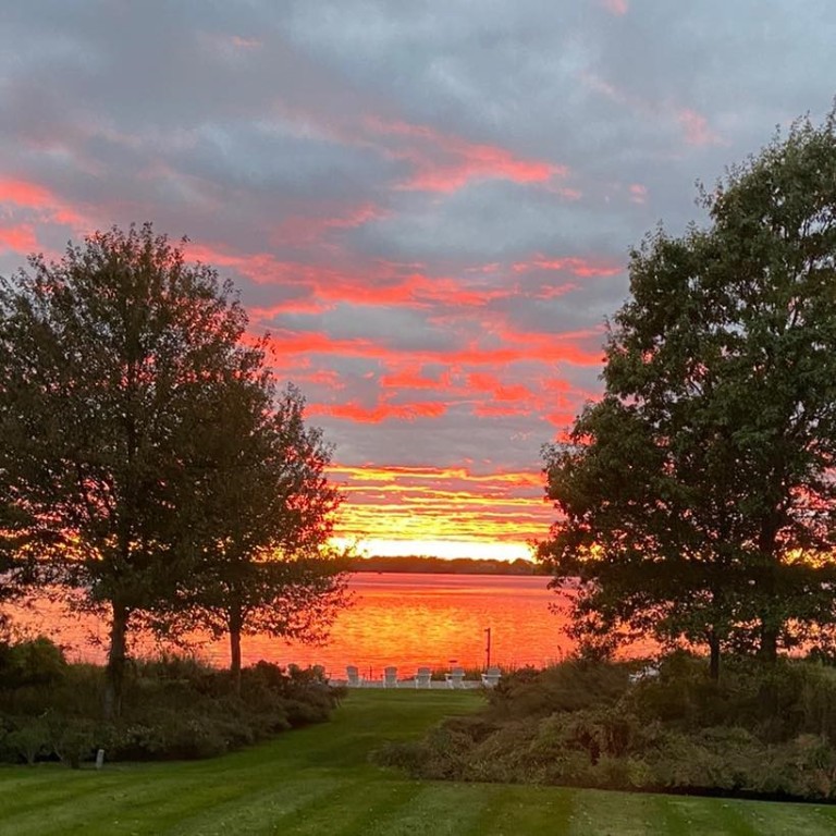 137 Ferry Road Bristol, RI 02809 - Photo 2 of 22