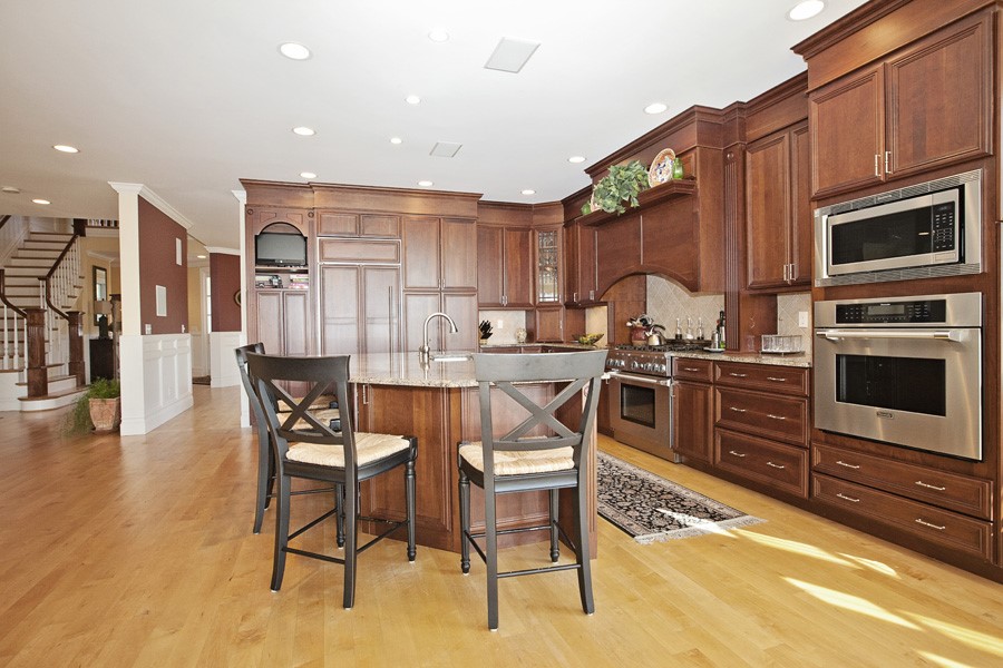 137 Ferry Road Bristol, RI 02809 - Photo 5 of 22