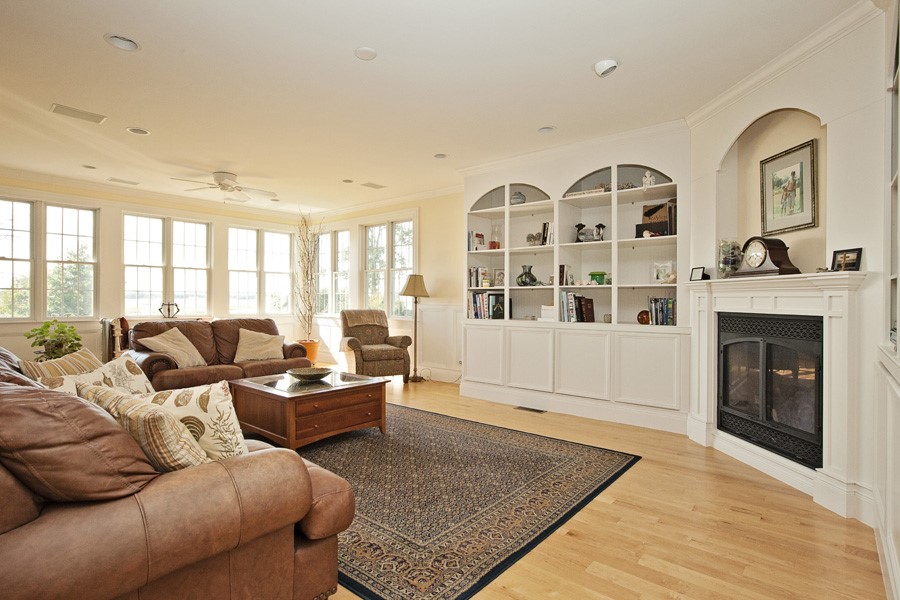 137 Ferry Road Bristol, RI 02809 - Photo 9 of 22