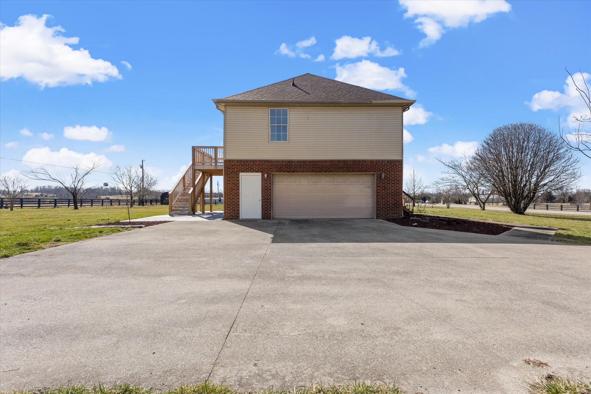 1911 Four Mile Road Richmond, KY 40475 - Photo 4 of 24 23-6M3A9742
