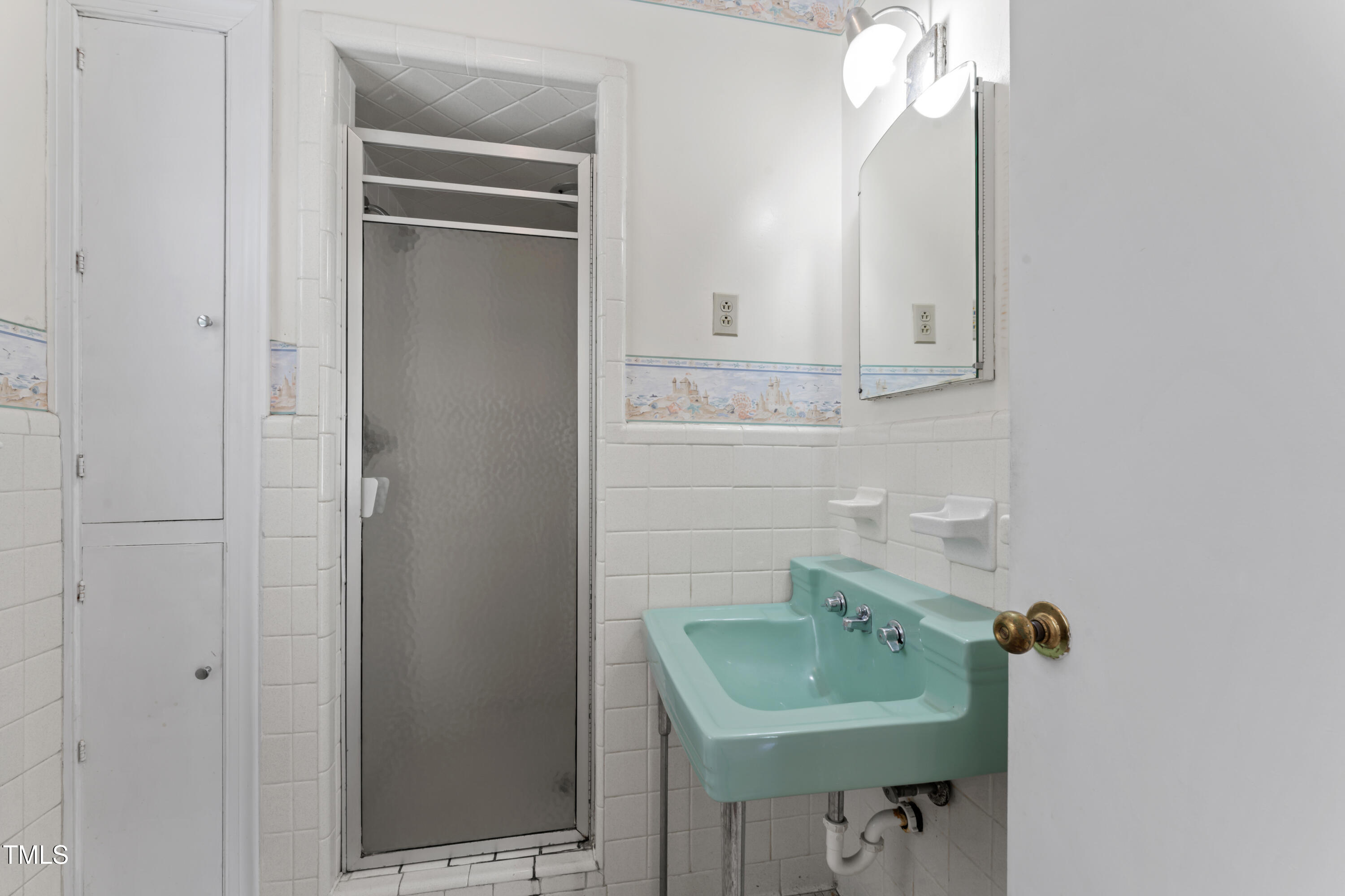306 Holland Road Fuquay-Varina, NC 27526 - Photo 19 of 48 Primary Bath