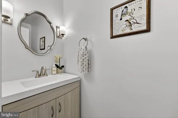 $899,000 | 9396 Donnybrook Drive, Midland, VA 22728