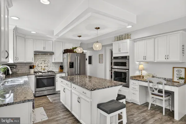 $899,000 | 9396 Donnybrook Drive, Midland, VA 22728