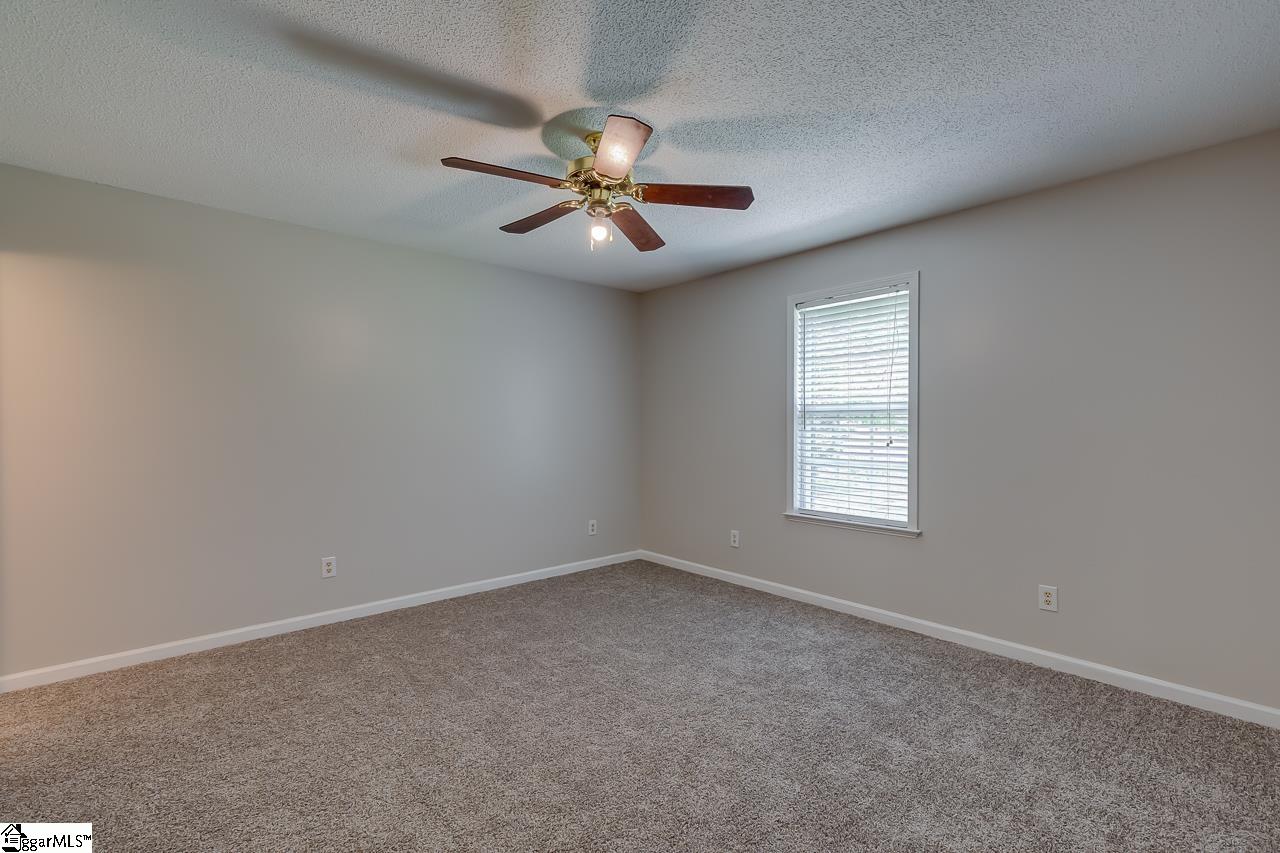 146 Dillard Road Duncan, SC 29334 - Photo 21 of 36 Gallery Image 21