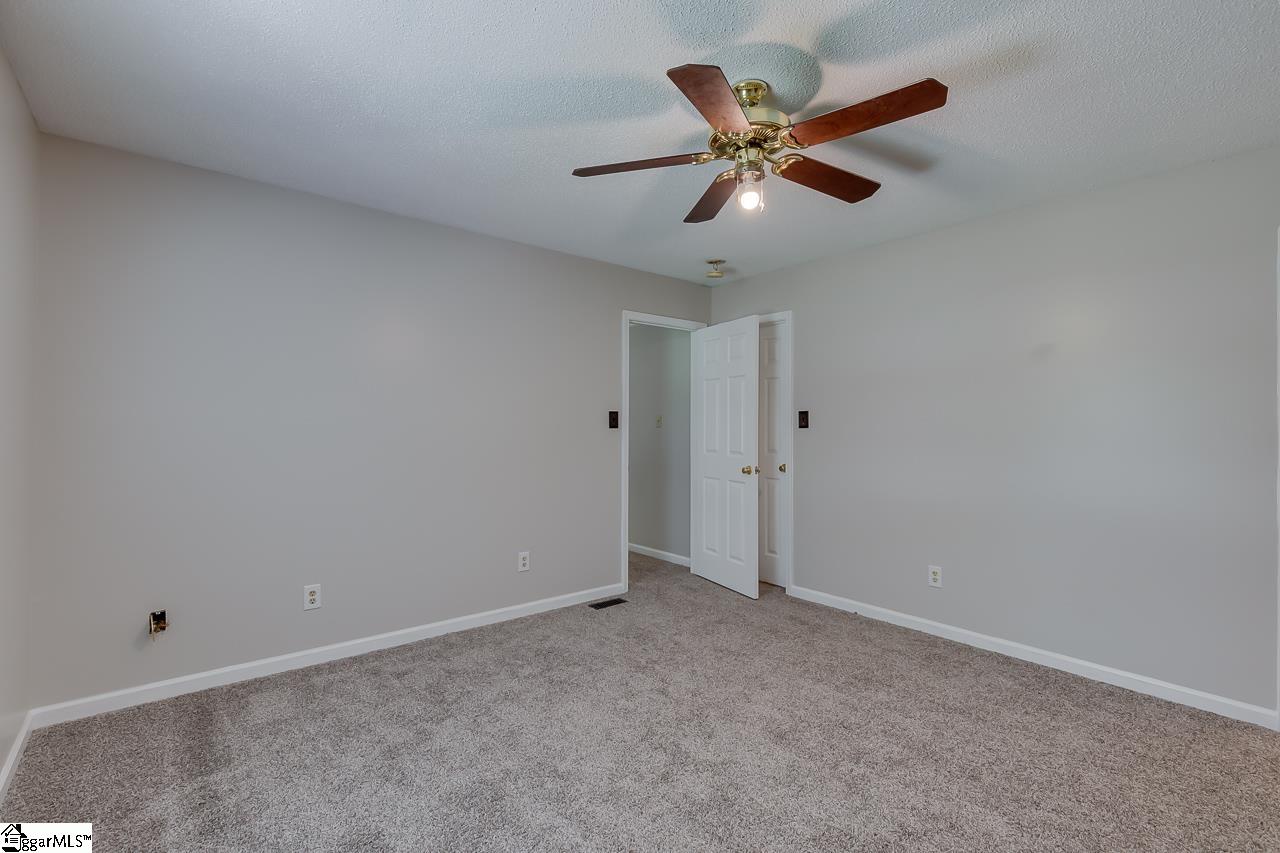 146 Dillard Road Duncan, SC 29334 - Photo 22 of 36 Gallery Image 22