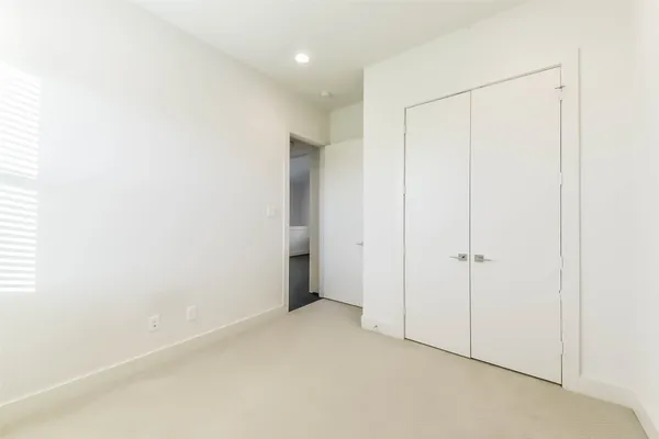 $341,900 | 3206 North MacGregor Way, Unit A, Houston, TX 77004