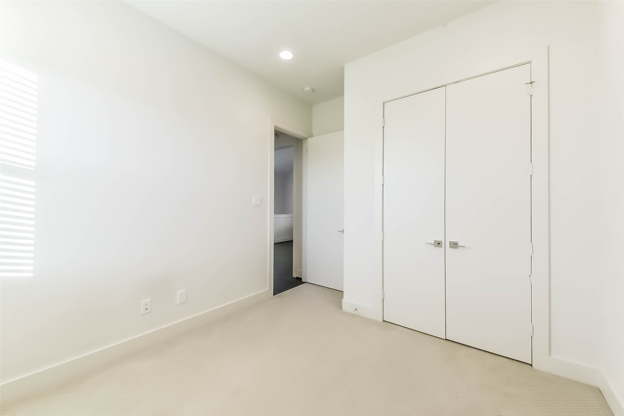 3206 North MacGregor Way, Unit A Houston, TX 77004 - Photo 24 of 30 a view of an empty room