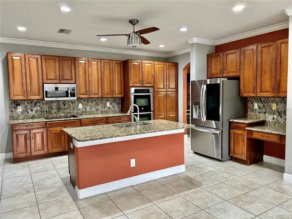 $3,995 | 2907 Winglewood Circle, Lutz, FL 33558