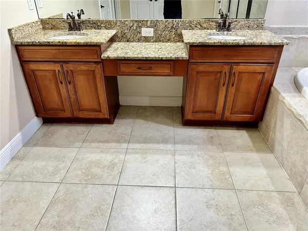 $3,995 | 2907 Winglewood Circle, Lutz, FL 33558
