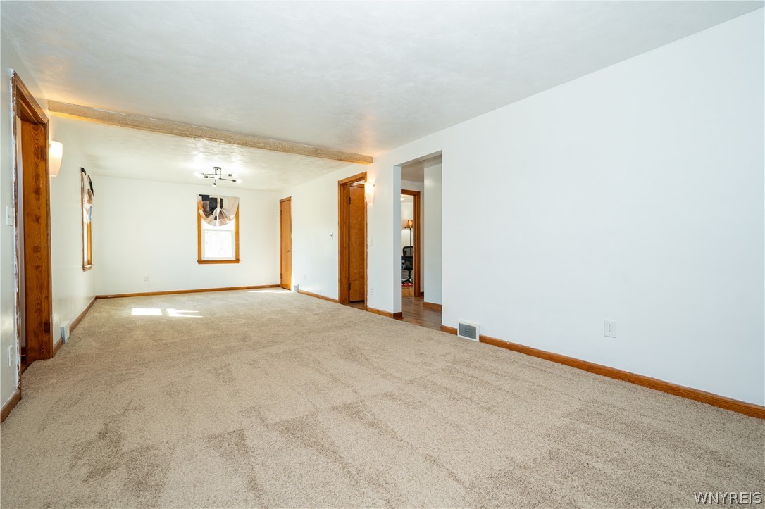 197 Bielak Road Orchard Park, NY 14127 - Photo 7 of 45